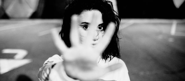 Diga não para lavagem cerebral com os cuidados da pele